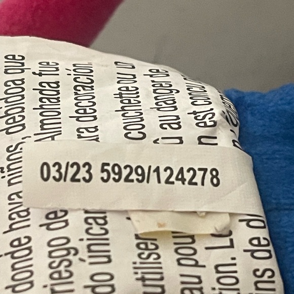 Dreamworks Pink and Blue Gabby’s Dollhouse Gabby 14” Plush Doll - Picture 10 of 11